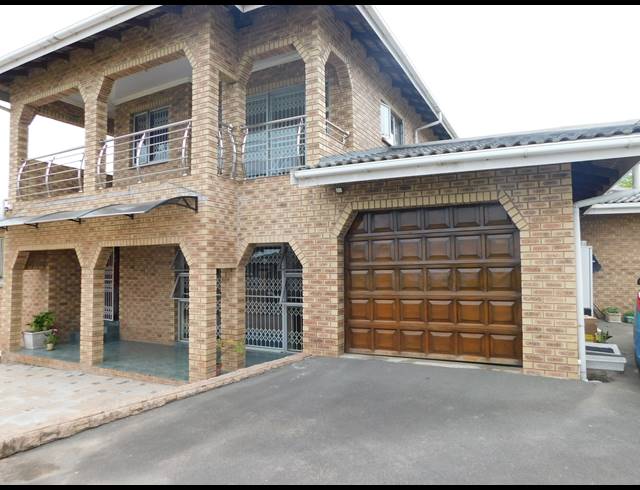 4 BEDROOM HOUSE FOR SALE IN ARENA PARK